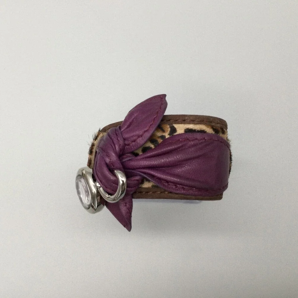 Guess Womens Watch 20mm Purple Dial Charm Bow Leather G95111L New Battery